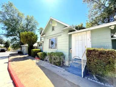 Main picture of 373 E Washington Blvd