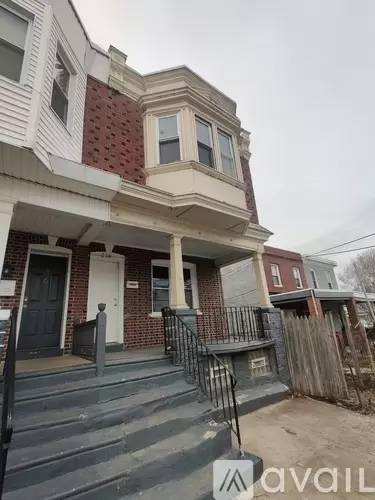 Main picture of 238 N Edgewood St