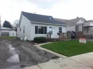 Main picture of 16844 Mayfield St