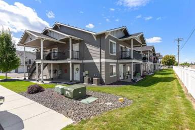 Main picture of 380 W Canfield Ave