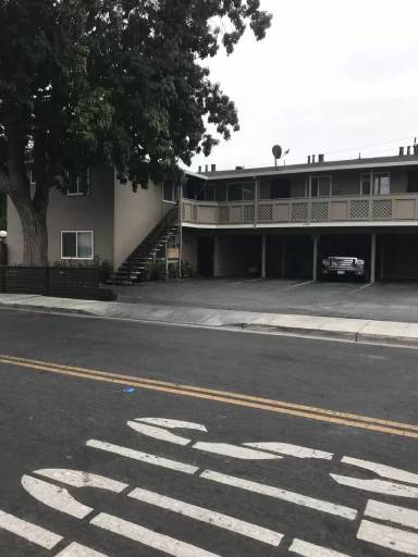 Main picture of 1102 Henderson Ave