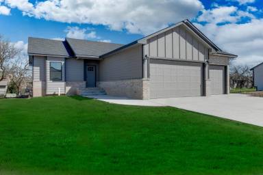 Main picture of 10422 W Graber Cir