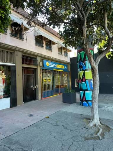 Main picture of 12218 Venice Blvd