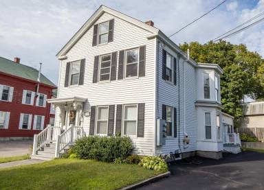 Main picture of 8 Central St