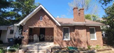 Main picture of 2511 Parrott Ave