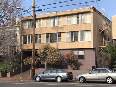 Main picture of 715 Oakland Ave