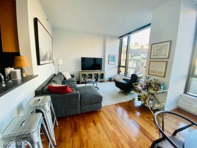 Main picture of 505 Greenwich St Apartments