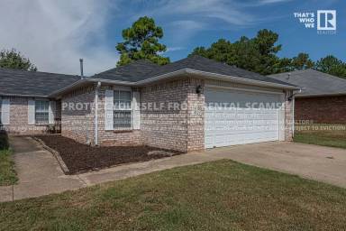Main picture of 1927 N Caton Dr
