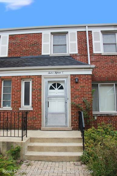 Main picture of 1215 N Harlem Ave