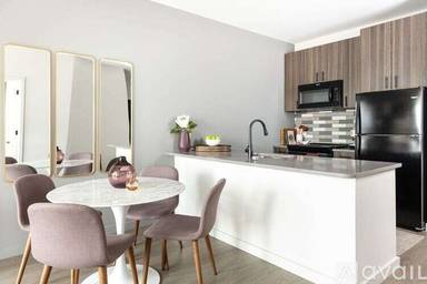 Main picture of 295 Johnston Ave