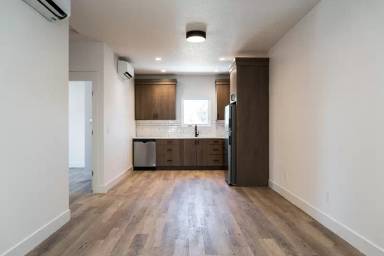 Main picture of 4309 N Life Tree Ln