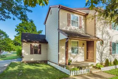 Main picture of 7609 Seasons Dr
