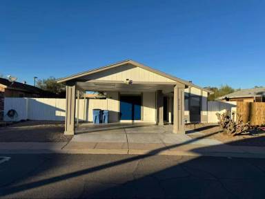 Main picture of 2040 W Brittain Dr