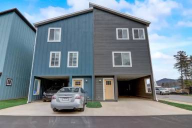 Main picture of 1 W Citra St
