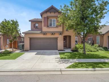 Main picture of 2389 E Turnberry Ave