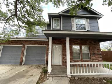 Main picture of 1606 Red Elm