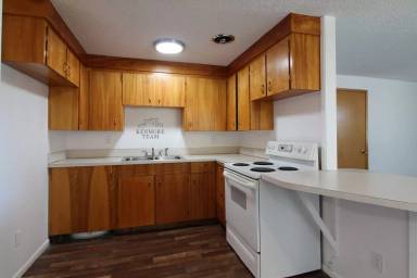 Main picture of 1707 W 7th Ave