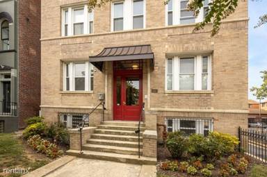 Main picture of 1340 Fairmont St NW