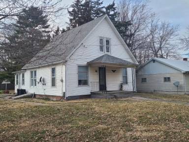 Main picture of 370 S Jefferson St