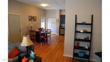 Main picture of 1710 W Warren Blvd