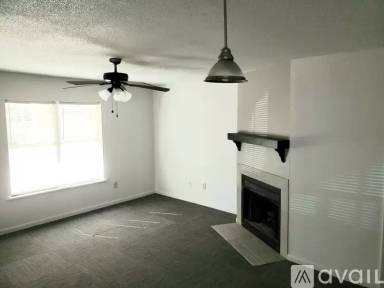 Main picture of 137 Country Town Dr