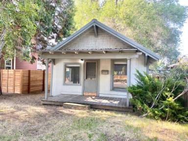 Main picture of 533 NW Portland Ave