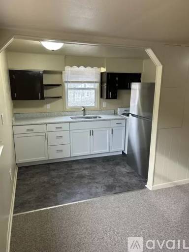 Main picture of 819 49th St