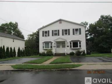 Main picture of 184 Robert Treat Dr