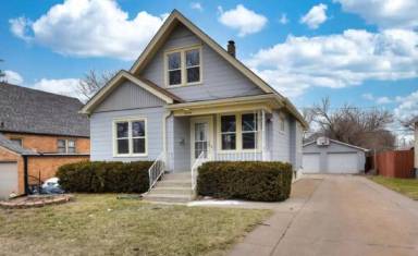Main picture of 4166 Hillsdale Ave