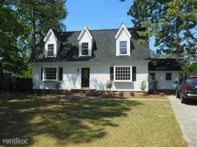 Main picture of 425 Bellingham Ct