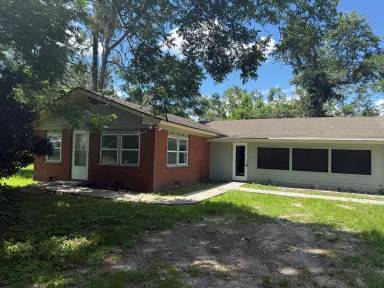 Main picture of 2159 Winston Ave