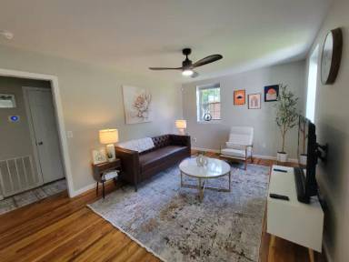 Main picture of 2732 Covenant Rd