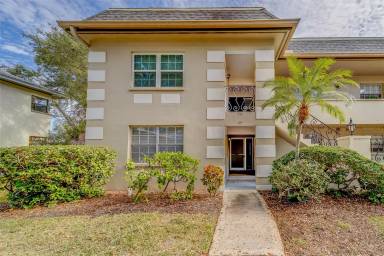 Main picture of 69 Country Club Dr