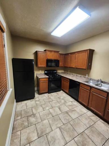 Main picture of 528 S 26th Ave