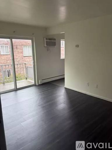 Main picture of 2646 Harrison Ave