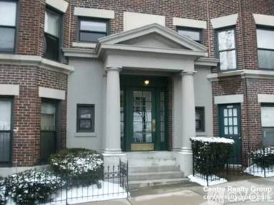 Main picture of 1474 Commonwealth Ave