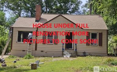 Main picture of 1215 Lyndale Dr SE