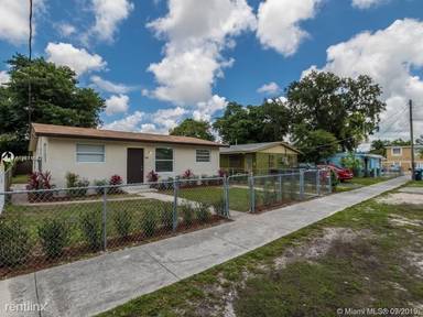 Main picture of 2415 NW 43rd St