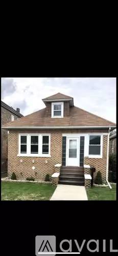 Main picture of 1240 121st St
