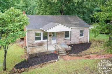 Main picture of 2230 Cool Springs Rd