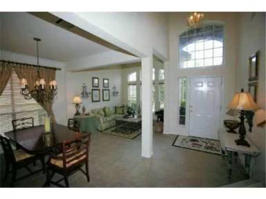 Main picture of 15408 Osseo Cv