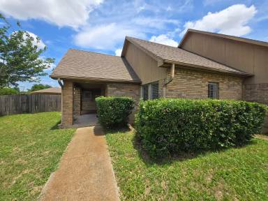 Main picture of 10327 Bernardin Cir