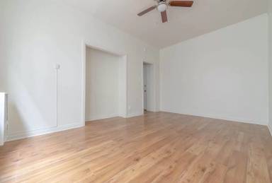 Main picture of 420 N Coronado St