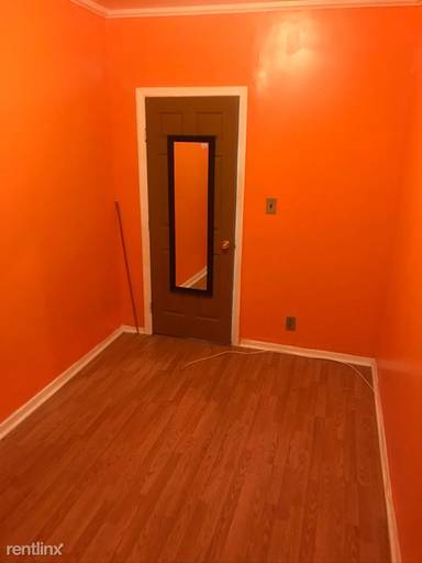 Main picture of 3345 Seymour Ave