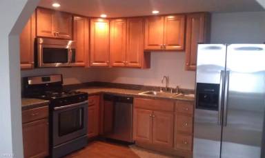 Main picture of 3333 Parkview Ave