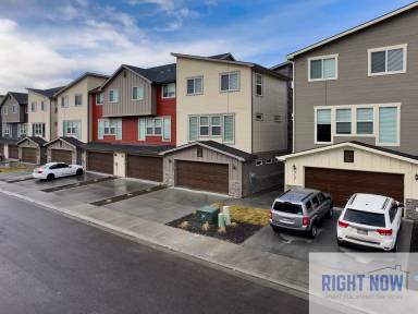 Main picture of 3125 N Network Ln