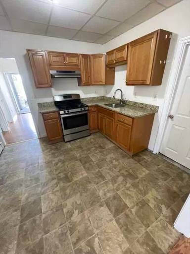 Main picture of 89 3rd St