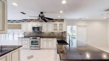 Main picture of 23330 La Vida Way
