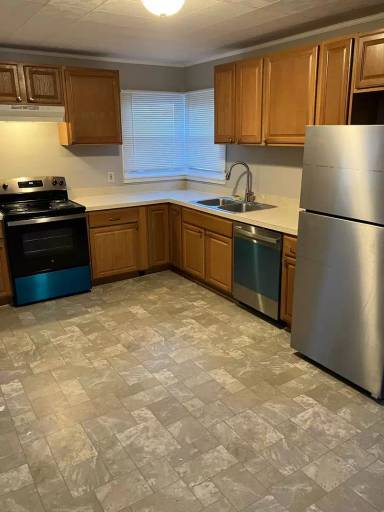 Main picture of 444 Lillian Ave
