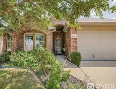 Main picture of 8121 Cedar Lake Ln